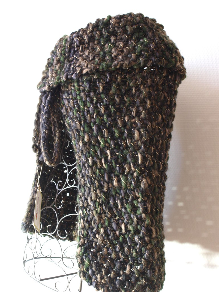 cache-épaules tricoté main Médiéval