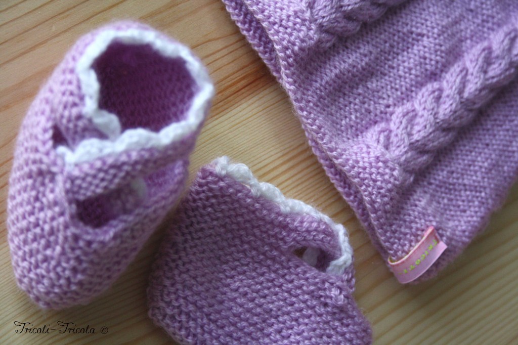 ensemble layette bonnet+chaussons