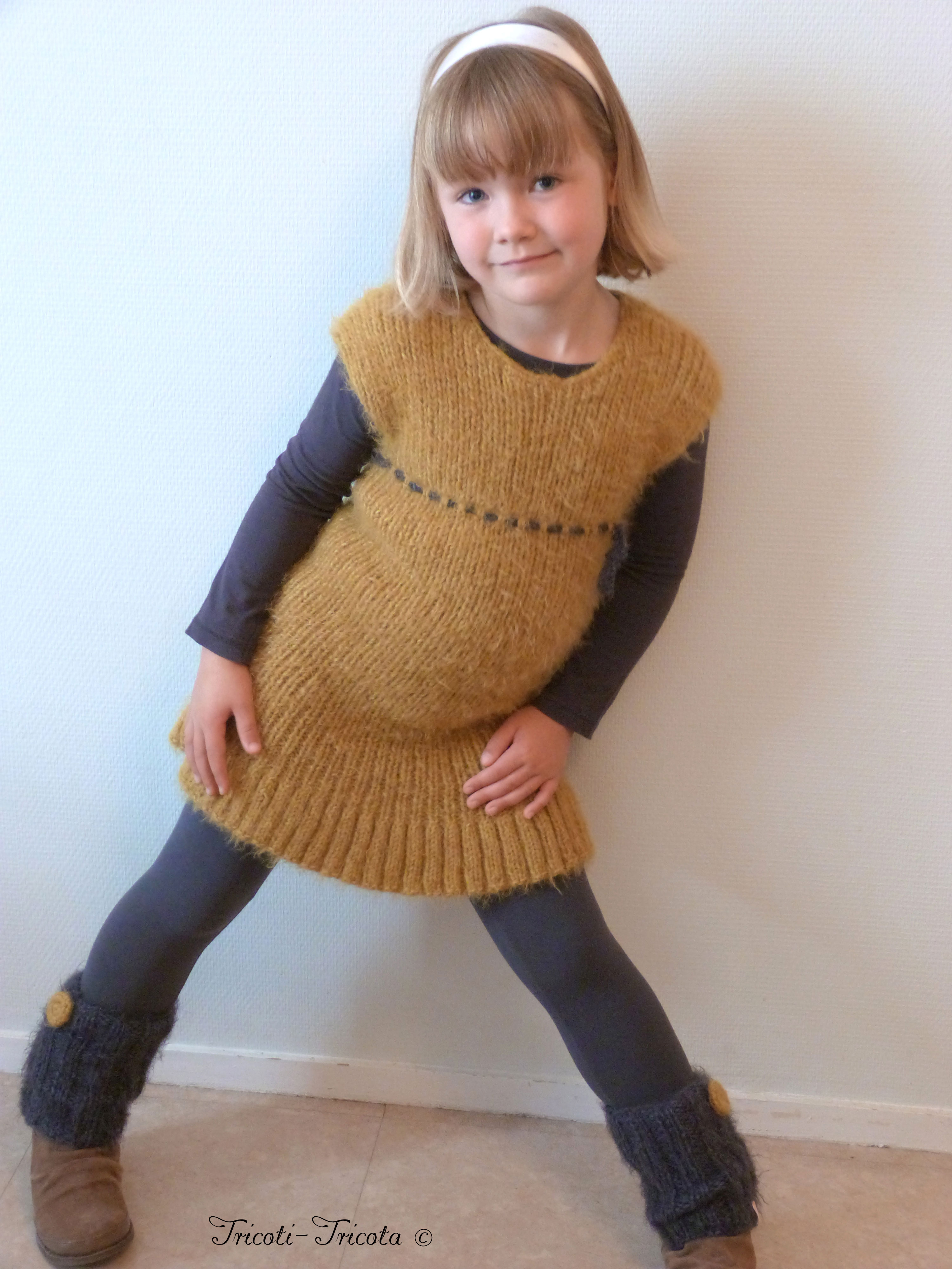 tricoter une robe fillette