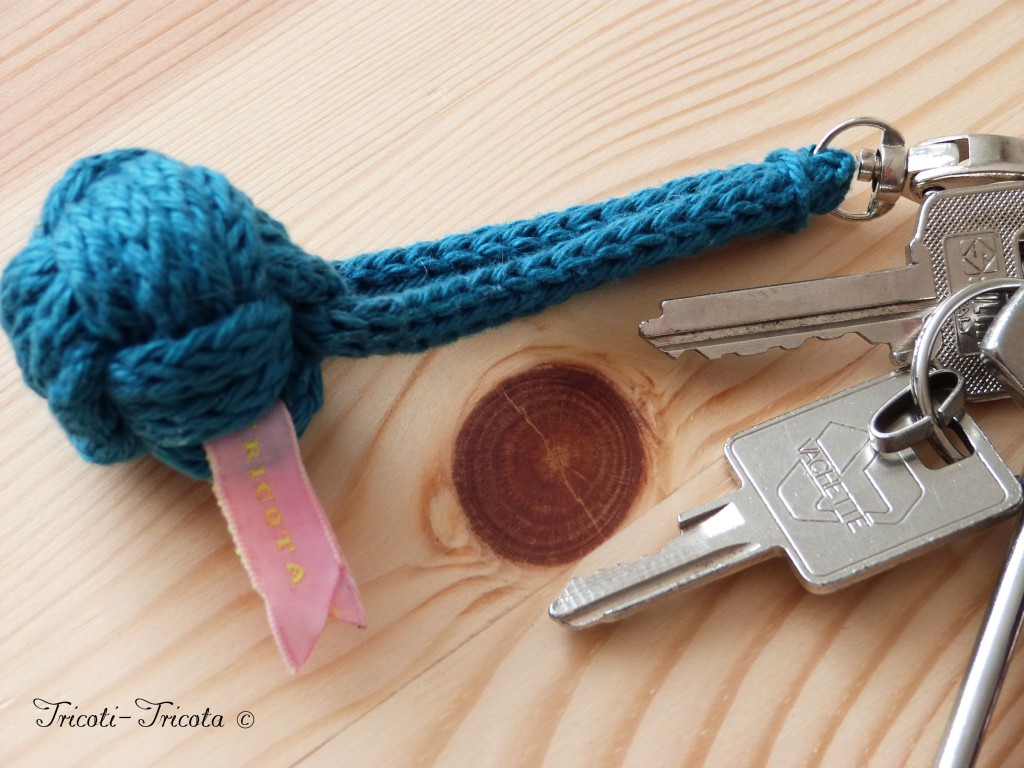Porte-clés pomme de Touline en tricotin