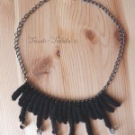 collier pampilles au crochet