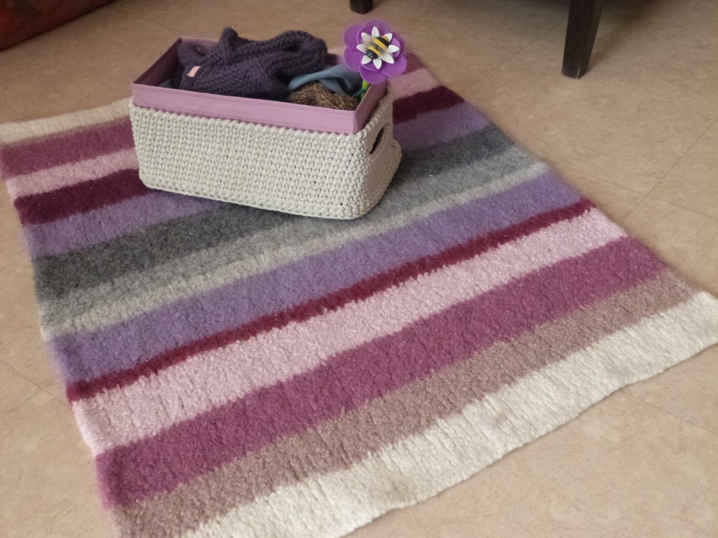 tapis tricot en laine à feutrer